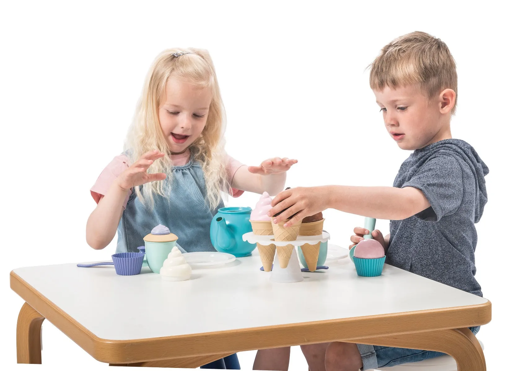 Dantoy Thorbjorn Ice Cream Set in net with booklet