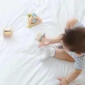 Plan Toys Triangle Clutching Toy - Pastel